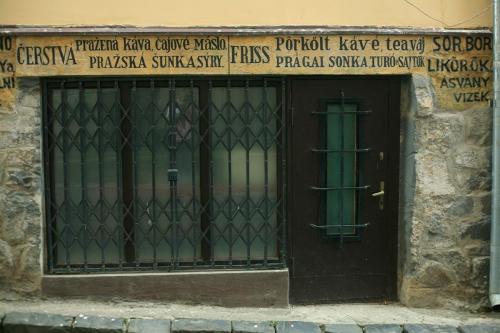 Szecesszios seta Ungvaron-Varalja muzeum-kavezo